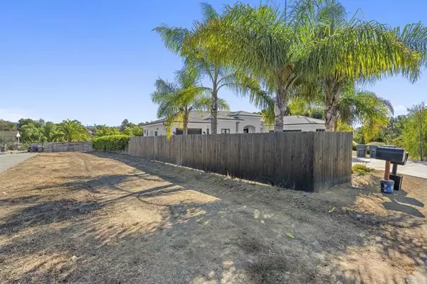 Vista, CA 92081,931 Vale View