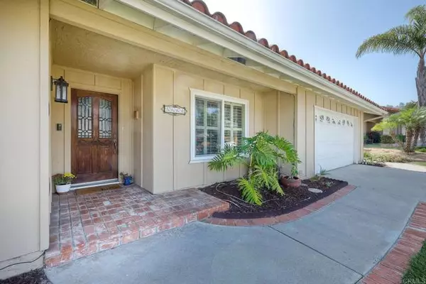 Bonita, CA 91902,5660 Loping Lane