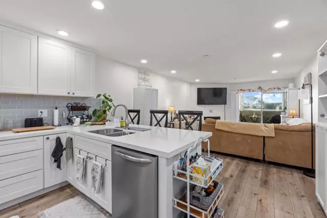 209 Mangano Cir., Encinitas, CA 92024