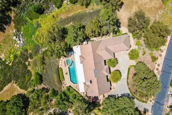 12681 Lonesome Oak Way, Valley Center, CA 92082