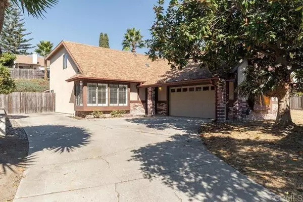 Vista, CA 92083,920 Chablis Ln