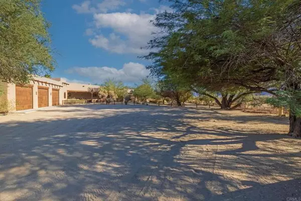 692 Horseshoe Rd, Borrego Springs, CA 92004