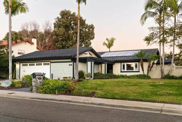 Encinitas, CA 92024,1045 Passiflora Avenue