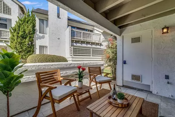 Solana Beach, CA 92075,532 Via de la Valle #D