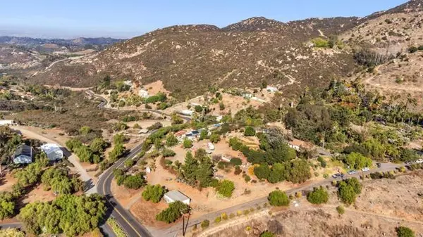 San Marcos, CA 92069,3712 Twin Oaks Crest Drive