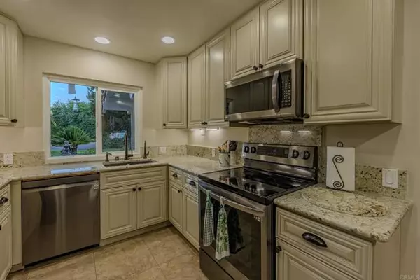 32202 Taupa Way, Pauma Valley, CA 92061