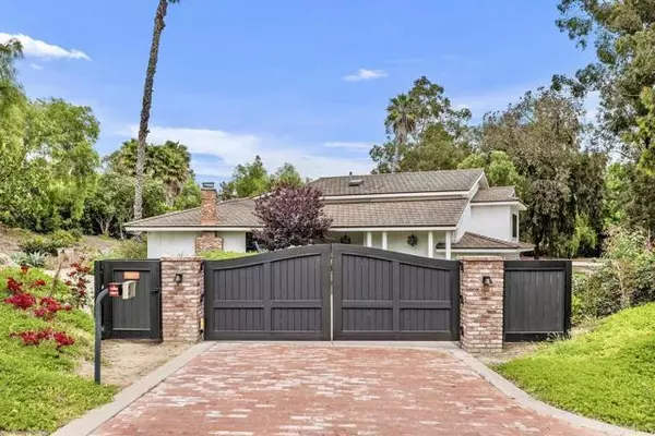 16263 Via de Santa Fe, Rancho Santa Fe, CA 92067