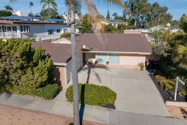 Coronado, CA 92118,1513 MARIA Place