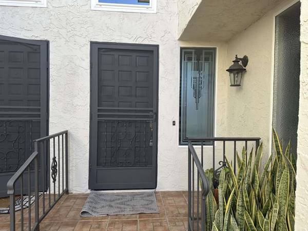 2460 Torrejon Pl, Carlsbad, CA 92009