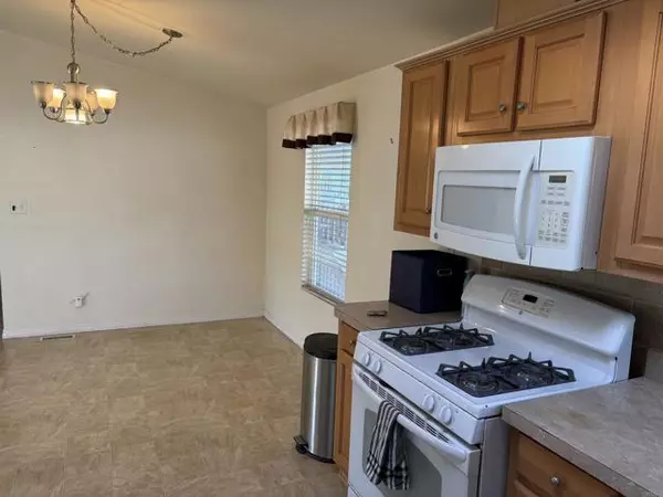 San Marcos, CA 92069,1515 Capalina Rd #95