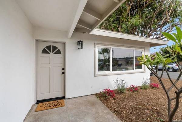 569 N Cedar Street, Escondido, CA 92025