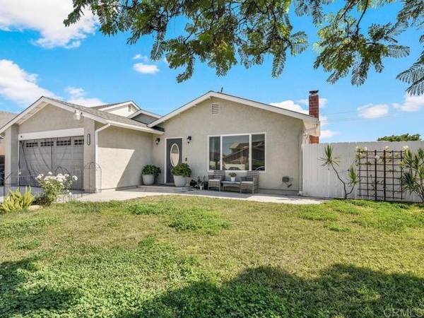 8329 Clearwater Ct, Spring Valley, CA 91977