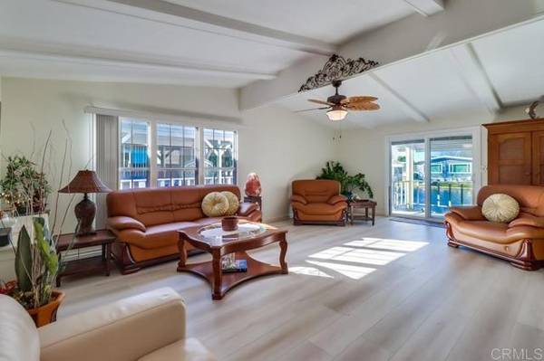 276 N El Camino Real #208, Oceanside, CA 92058