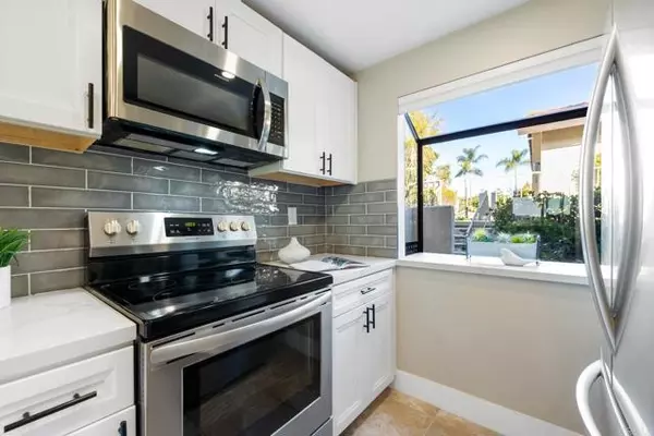 Encinitas, CA 92024,132 S Jayton Ln