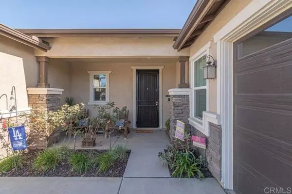 Murrieta, CA 92563,34584 Mistletoe Lane