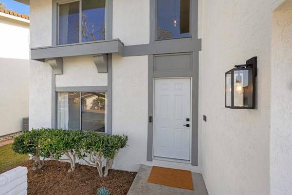 4491 Caminito Pedernal, San Diego, CA 92117