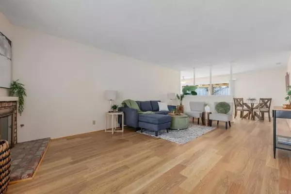 Oceanside, CA 92057,4027 Via Serra