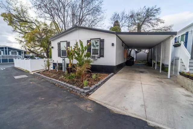 El Cajon, CA 92021,351 E Bradley #154