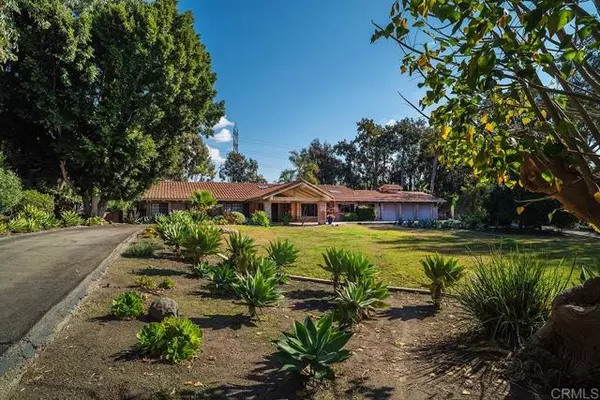 Rancho Santa Fe, CA 92067,17473 Luna de Miel