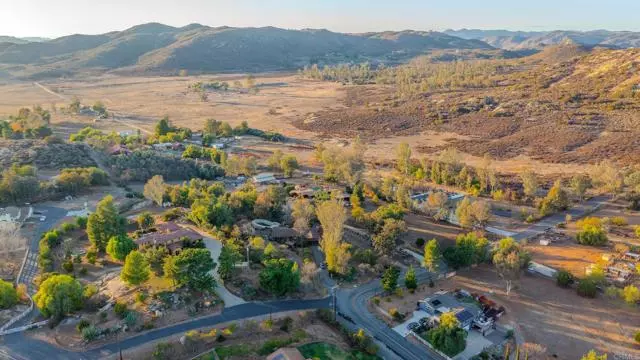 1002 Summer Glen Drive, Ramona, CA 92065