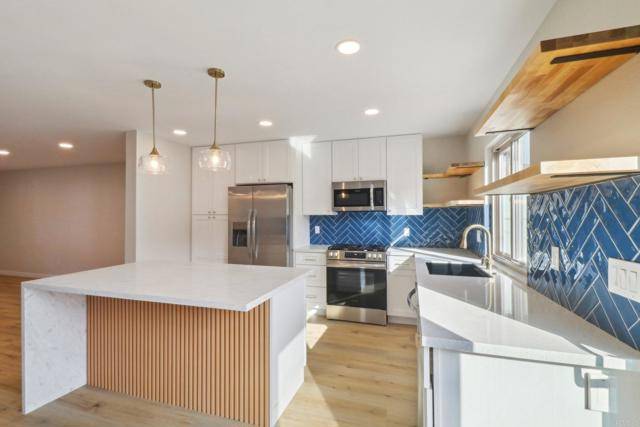 Carlsbad, CA 92010,3025 Via Sabinas