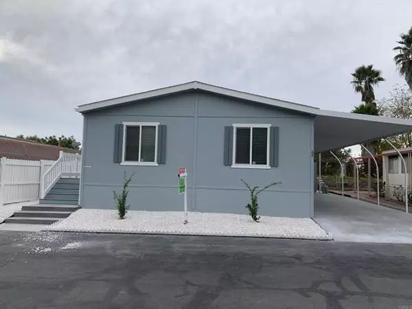 Vista, CA 92083,1333 Olive #69