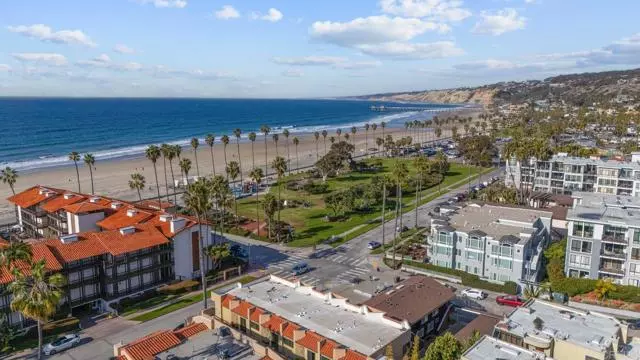 La Jolla, CA 92037,2667 Caminito Prado