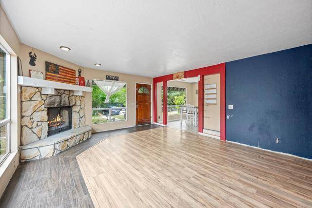 712 Convertible Lane, Fallbrook, CA 92028