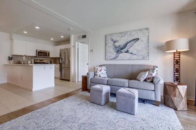 Carlsbad, CA 92009,3110 Sello Ln #68