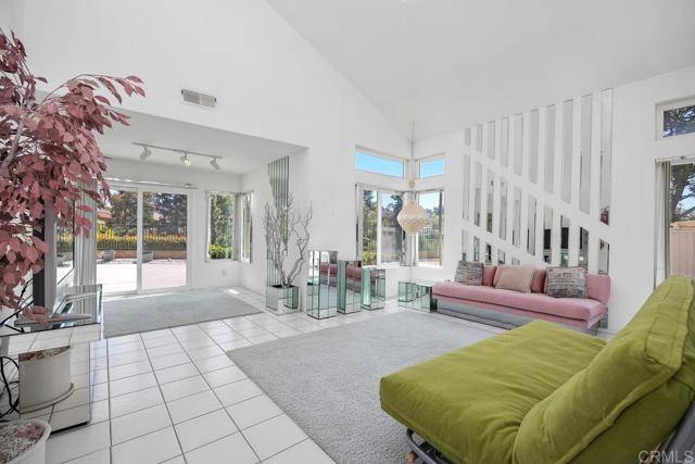 Vista, CA 92081,1746 Country Squire
