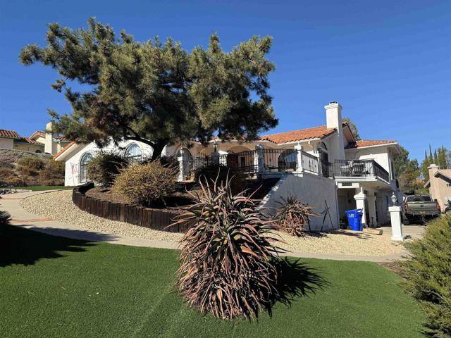 15290 Moonglow Drive, Ramona, CA 92065