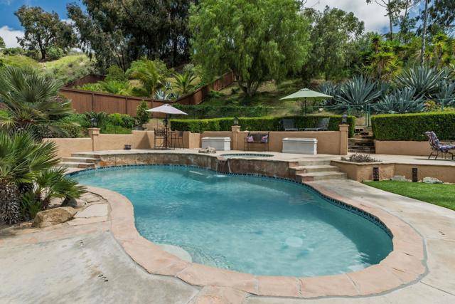 9521 Oviedo Street, San Diego, CA 92129