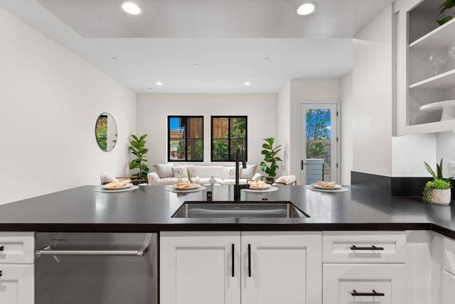 Encinitas, CA 92024,1501 Livorno Place #104