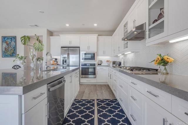 Escondido, CA 92029,2964 Hayloft Place