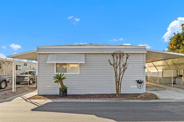 Vista, CA 92084,1600 E Vista #23