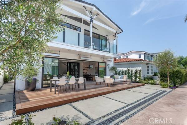 104 Via Palermo, Newport Beach, CA 92663