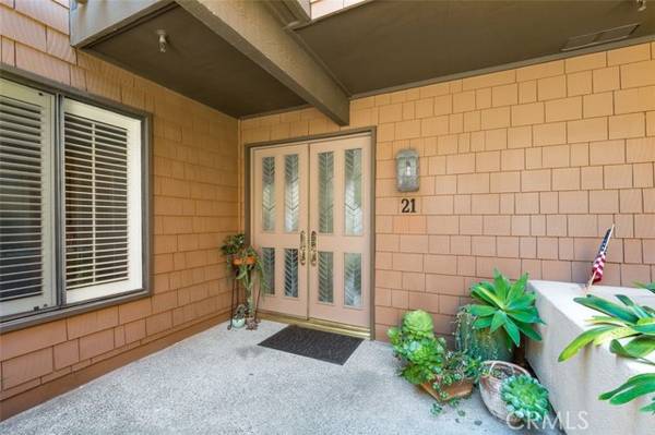 Newport Beach, CA 92660,21 Canyon Island Drive #21