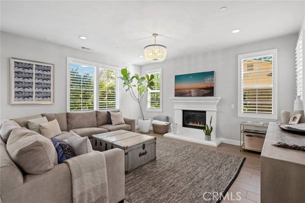 Costa Mesa, CA 92627,164 Flower Street