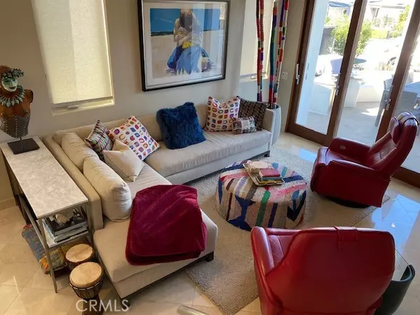 Corona Del Mar, CA 92625,514 Marguerite Avenue