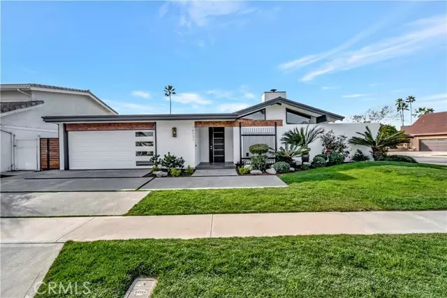 16721 Baruna Lane, Huntington Beach, CA 92649