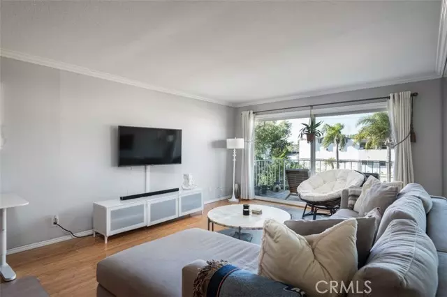 Newport Beach, CA 92663,500 Cagney Lane #207