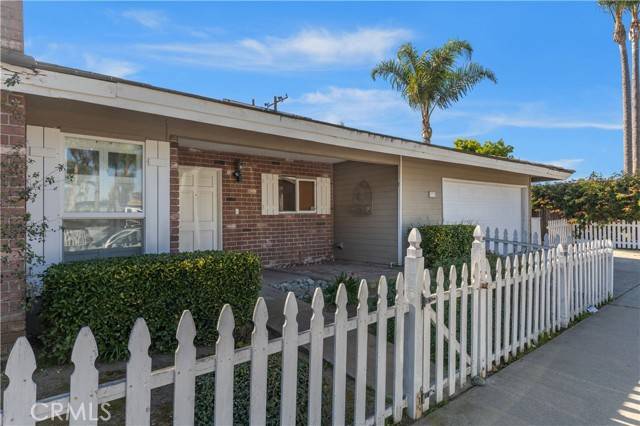 337 E 20th Street, Costa Mesa, CA 92627