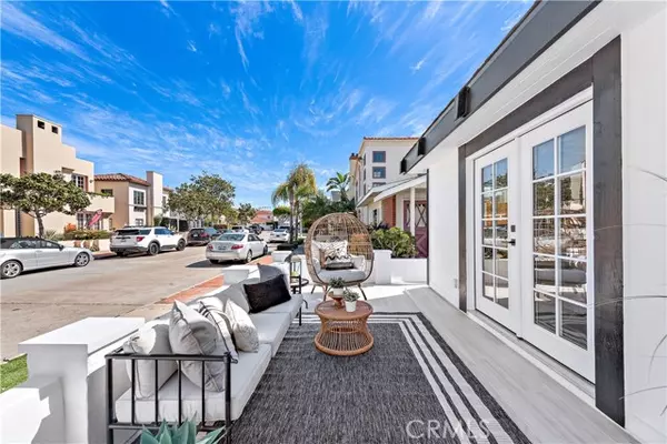 Newport Beach, CA 92661,2137 Miramar Drive