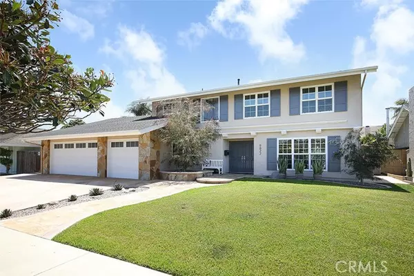 8822 Hummingbird Avenue, Fountain Valley, CA 92708