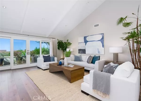 Corona Del Mar, CA 92625,1505 Sandcastle Drive