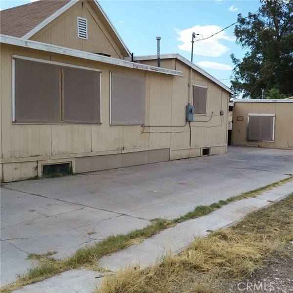 316 Bazoobuth Street, Needles, CA 92363