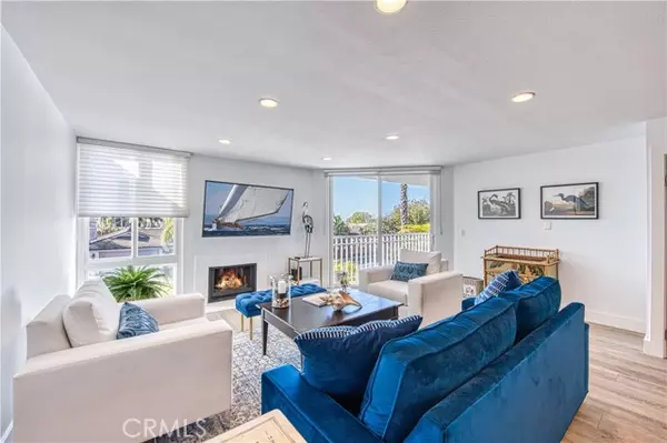 Corona Del Mar, CA 92625,707 Avocado Avenue #210