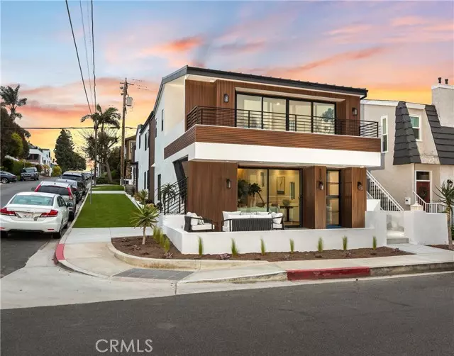 Corona Del Mar, CA 92625,520 Iris Avenue