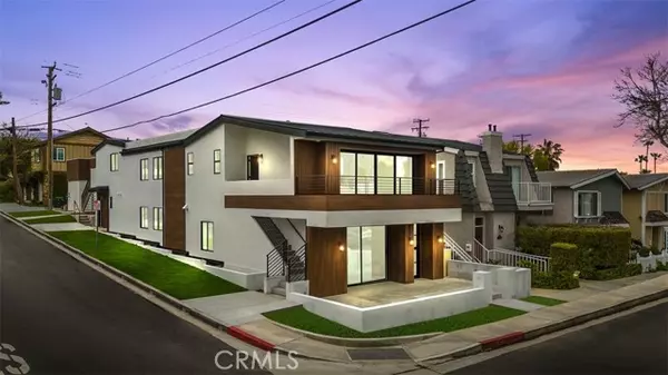 Corona Del Mar, CA 92625,520 Iris Avenue