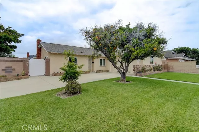 Huntington Beach, CA 92649,15662 Swan Lane